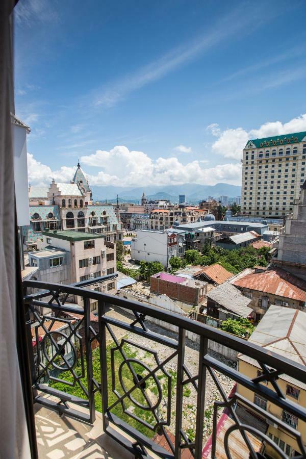 On Rustaveli Apartment Batumi